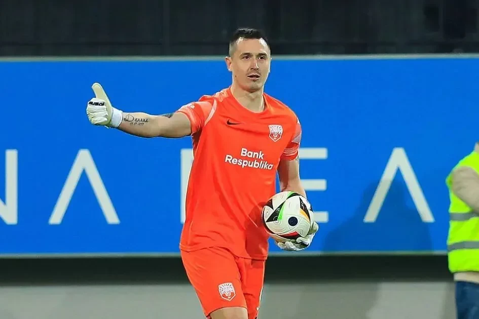 Sabah goalkeeper Stas Pokatilov called up by Kazakhstan